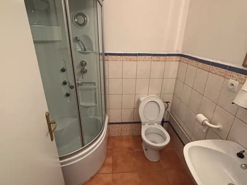 Prodej domu 790 m², pozemek 1193 m²