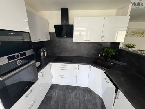 Prodej bytu 4+1 99 m²