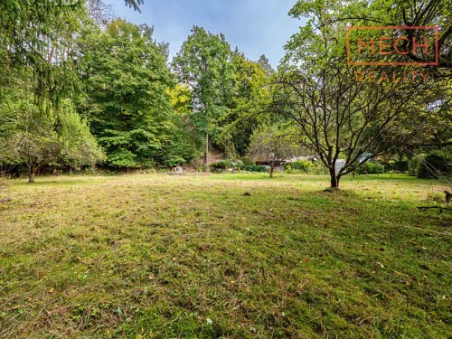 Prodej stavebního pozemku 1248 m²