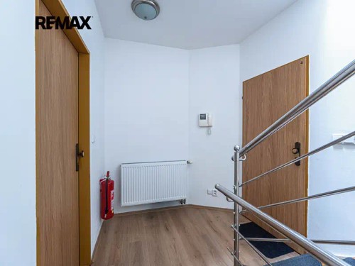 Prodej domu 330 m², pozemek 183 m²