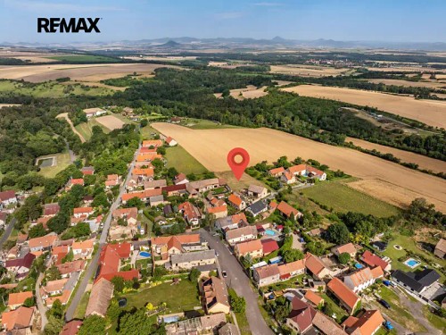 Prodej stavebního pozemku 1499 m²