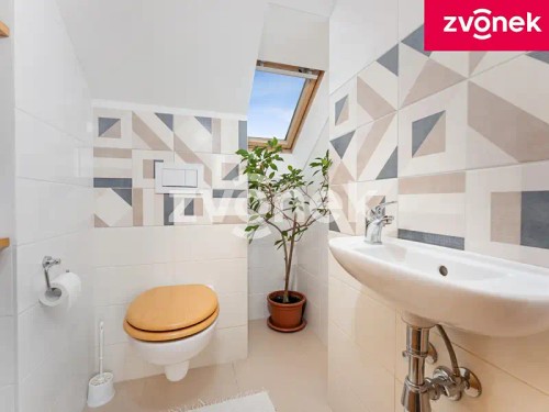 Prodej domu 312 m², pozemek 1183 m²