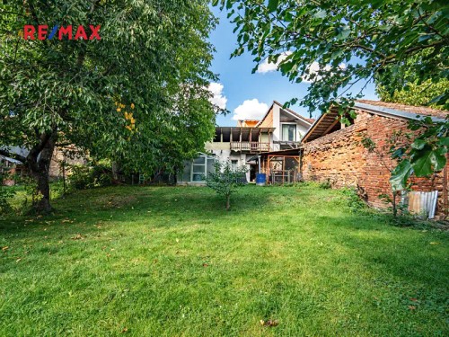 Prodej domu 350 m², pozemek 1401 m²