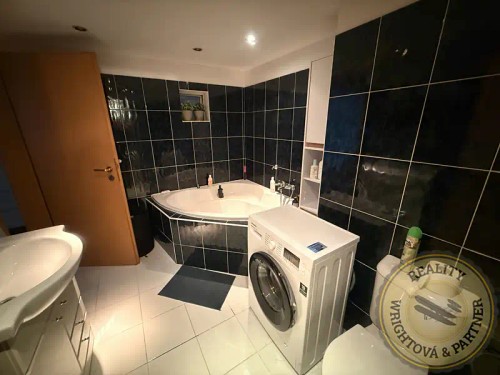 Prodej atypického bytu 178 m²