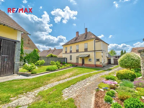 Prodej domu 200 m², pozemek 1223 m²