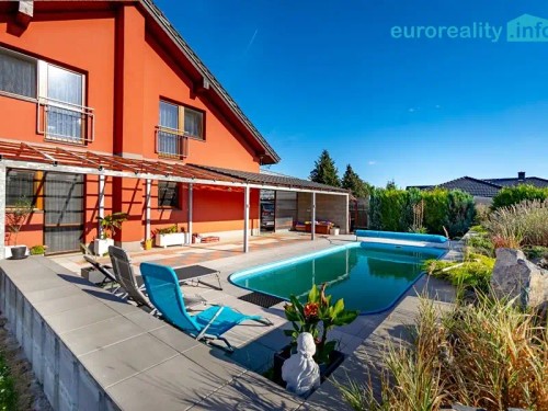 Prodej domu 270 m², pozemek 2175 m²