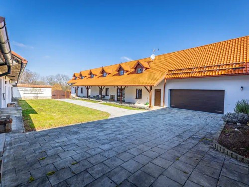 Prodej zemědělské usedlosti 395 m², pozemek 6536 m²