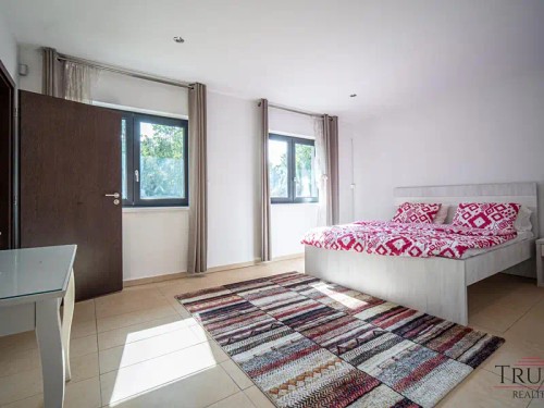 Prodej vily 338 m², pozemek 1208 m²