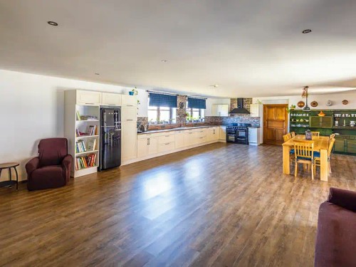 Prodej zemědělské usedlosti 395 m², pozemek 6536 m²