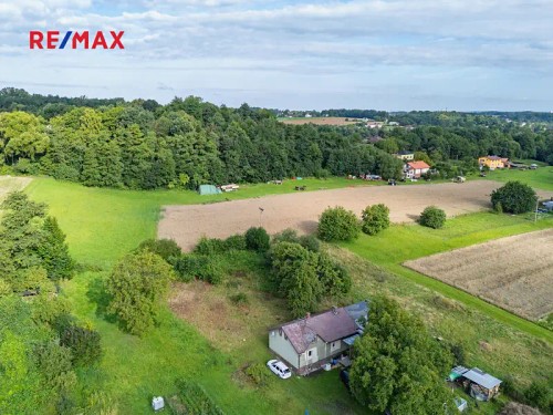 Prodej stavebního pozemku 1228 m²