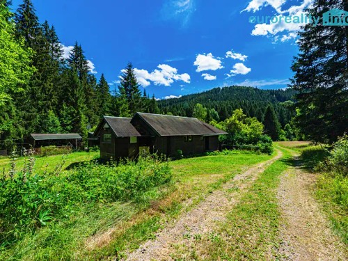 Prodej chalupy 460 m², pozemek 18858 m²