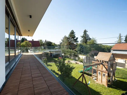Prodej domu 349 m², pozemek 1385 m²