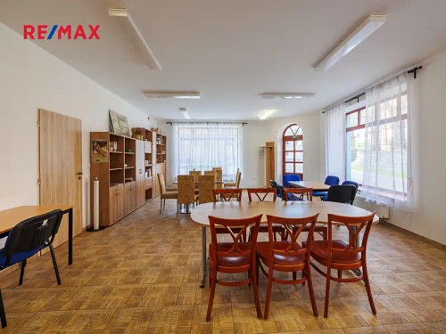 Prodej domu 688 m², pozemek 287 m²