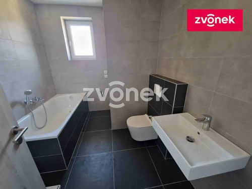 Prodej bytu 4+kk 93 m²