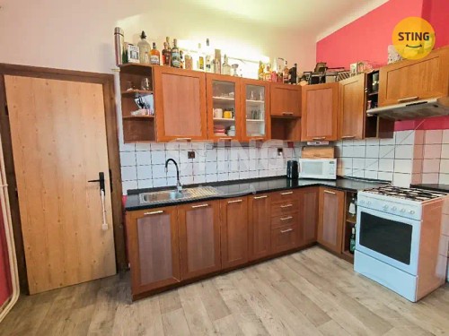 Prodej domu 250 m², pozemek 1196 m²