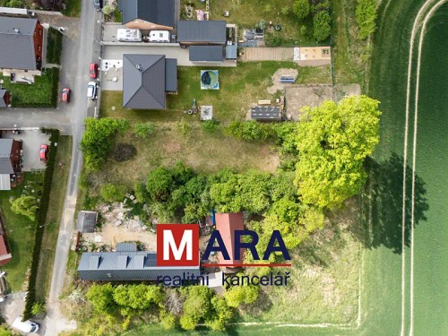 Prodej stavebního pozemku 1268 m²