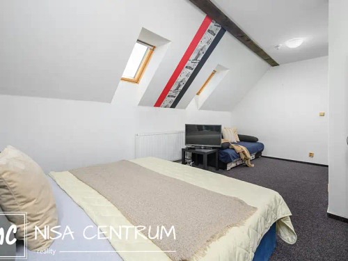 Prodej domu 272 m², pozemek 976 m²