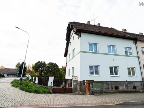 Prodej domu 384 m², pozemek 898 m²