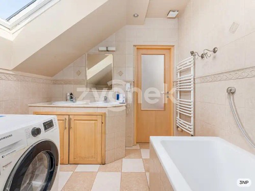 Prodej domu 284 m², pozemek 784 m²