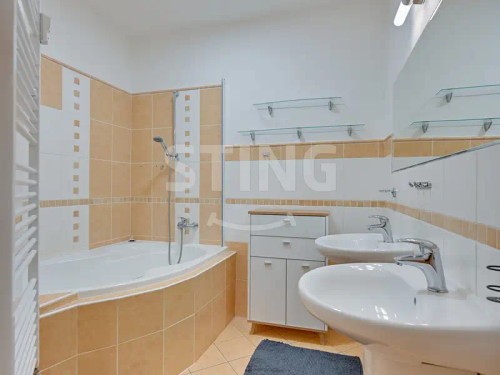Prodej bytu 4+kk 100 m²