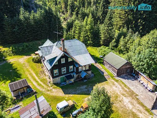 Prodej chalupy 460 m², pozemek 18858 m²