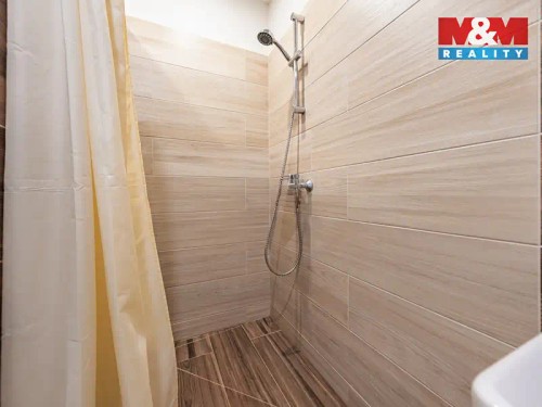 Prodej domu 225 m², pozemek 1397 m²