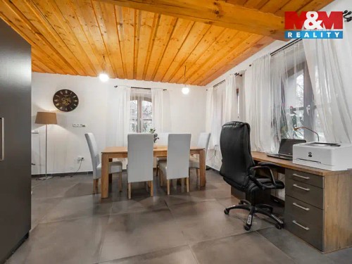 Prodej chalupy 260 m², pozemek 2511 m²