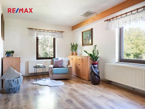 Prodej domu 770 m², pozemek 9150 m²