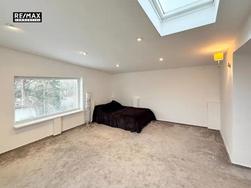 Prodej vily 355 m², pozemek 905 m²