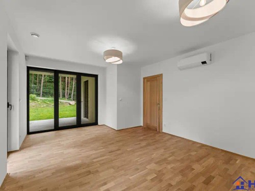 Prodej vily 265 m², pozemek 1811 m²