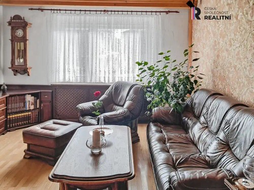 Prodej domu 176 m², pozemek 985 m²
