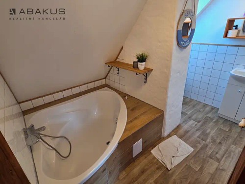 Prodej chalupy 141 m², pozemek 342 m²