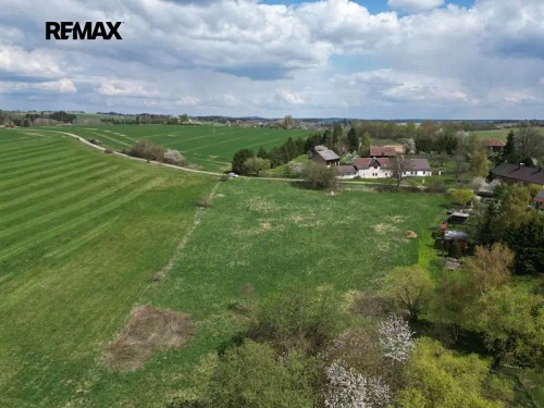 Prodej stavebního pozemku 1811 m²