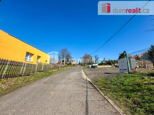 Prodej stavebního pozemku 700 m²