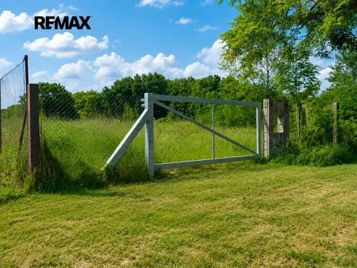Prodej stavebního pozemku 1340 m²