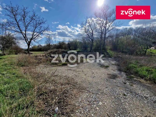 Prodej stavebního pozemku 4667 m²