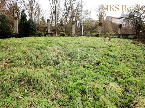 Prodej stavebního pozemku 909 m²