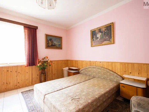 Prodej zemědělské usedlosti 200 m², pozemek 67408 m²