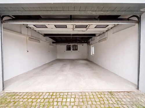 Prodej domu 932 m², pozemek 1353 m²