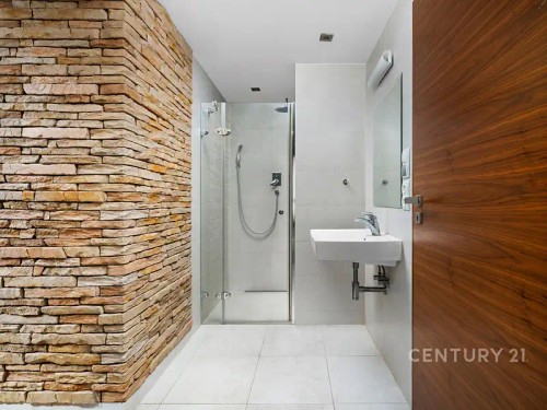 Prodej domu 232 m², pozemek 931 m²