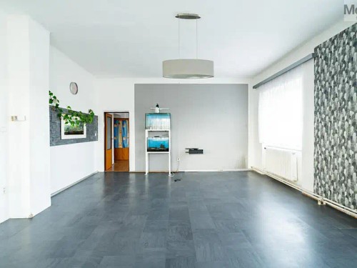 Prodej domu 384 m², pozemek 898 m²