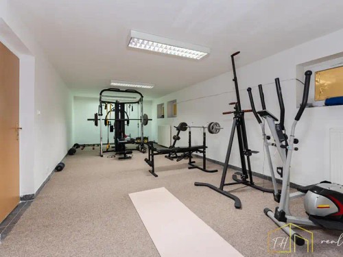Prodej domu 400 m², pozemek 1728 m²