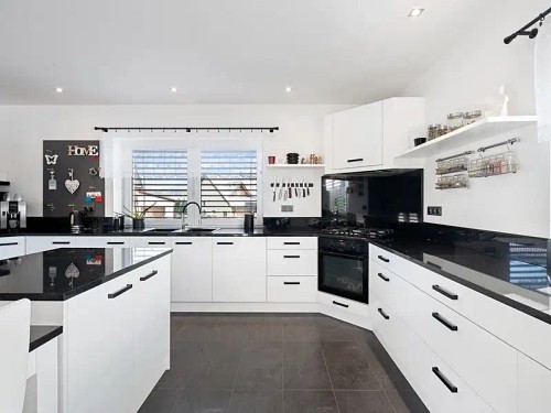 Prodej domu 225 m², pozemek 803 m²