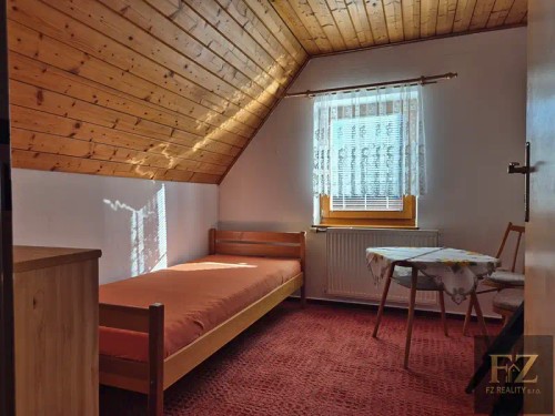 Prodej domu 400 m², pozemek 934 m²