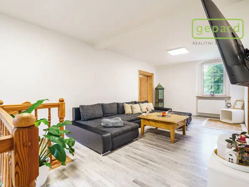 Prodej domu 295 m², pozemek 9233 m²