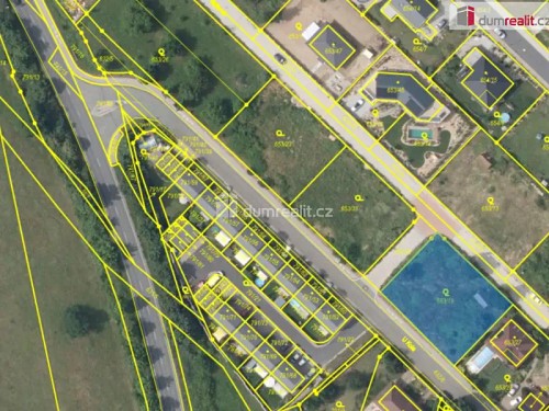 Prodej stavebního pozemku 990 m²