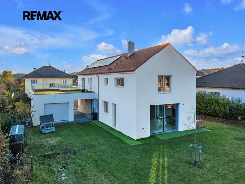 Prodej domu 213 m², pozemek 1614 m²