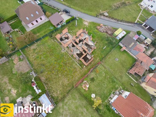Prodej stavebního pozemku 1453 m²