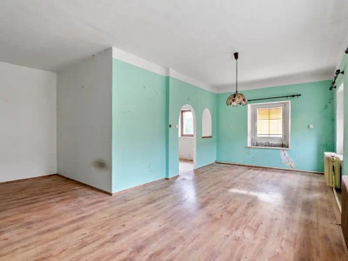 Prodaná  zemědělská usedlost 230 m², pozemek 614 m²