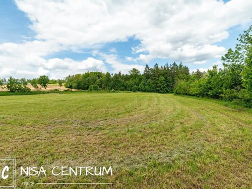 Prodej stavebního pozemku 3984 m²